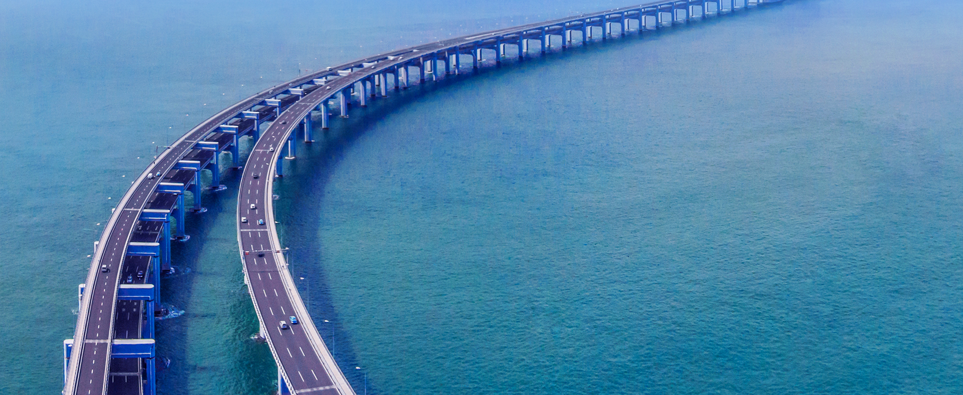 向高而生 向遠而行